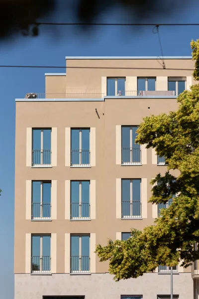 Neubau - Zweitbezug - Wir warten auf Sie — photo 1